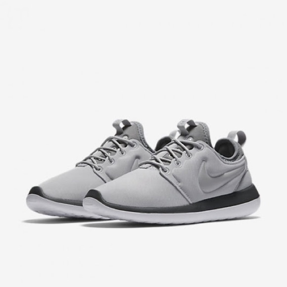 Nike Shoes - Nike Roshe 2 Sneakers